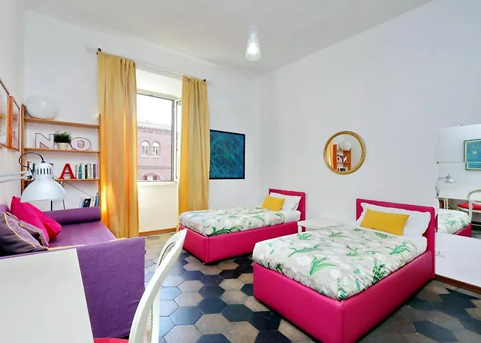Apartment Vintage 4 Bedrooms 20' Colosseum Rome
